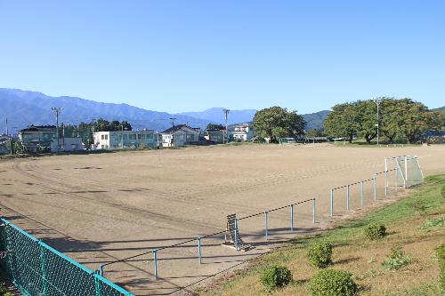 中沢小学校グラウンド