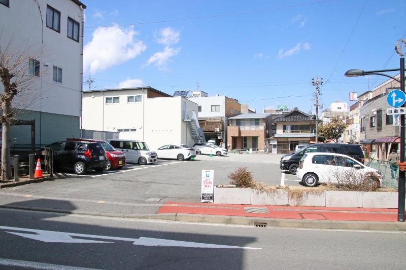 駐車場入口