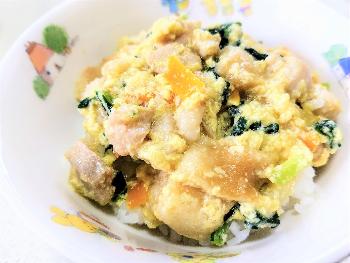 お麩と卵のふわふわ丼