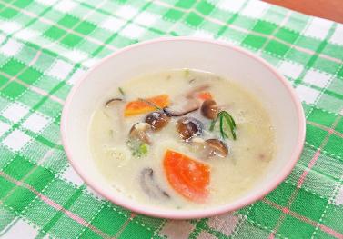 きのこの豆乳スープ