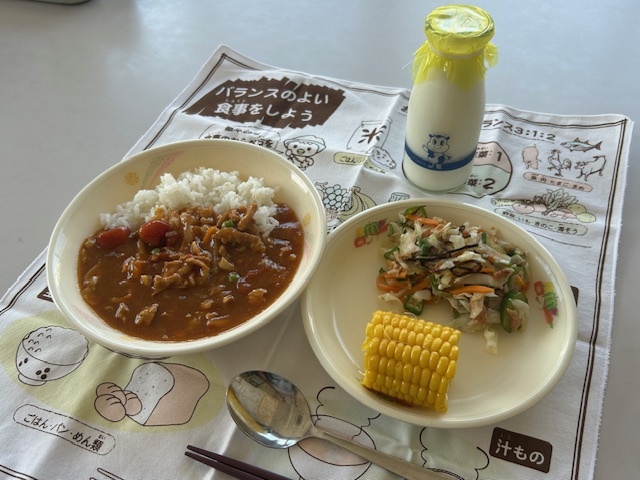 駒っ子給食8月