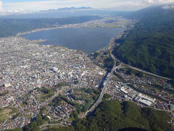 防災ヘリでの諏訪・上伊那視察の様子