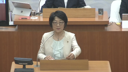 氣賀澤葉子議員