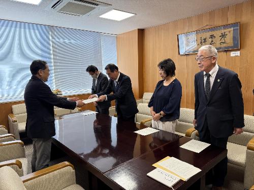 市民と議会の意見交換会で出されたご意見を提出しました