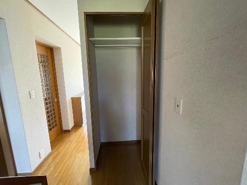 通路収納