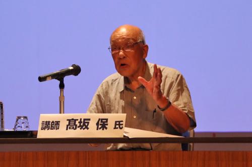 教育や平和への熱い思いを伝える高坂さん