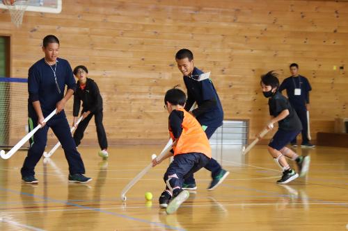 果敢にドリブル