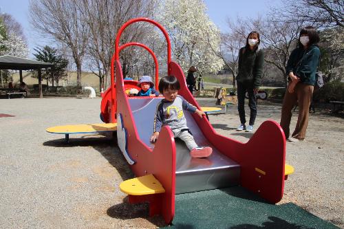 丸塚公園_小さい滑り台