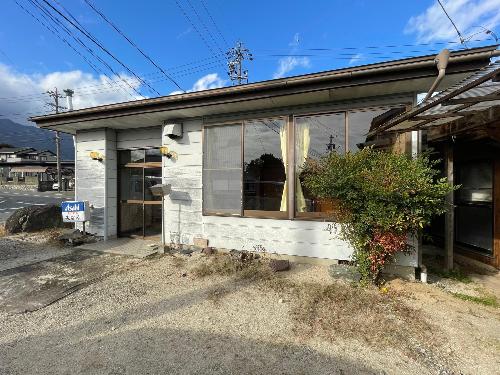 店舗入り口
