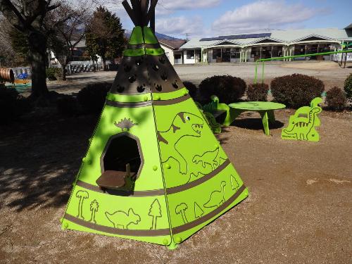 下平公園_ハウス型遊具