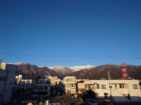 元日に駒ヶ根駅から見た駒ヶ岳