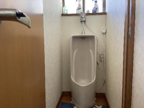 男性用トイレ