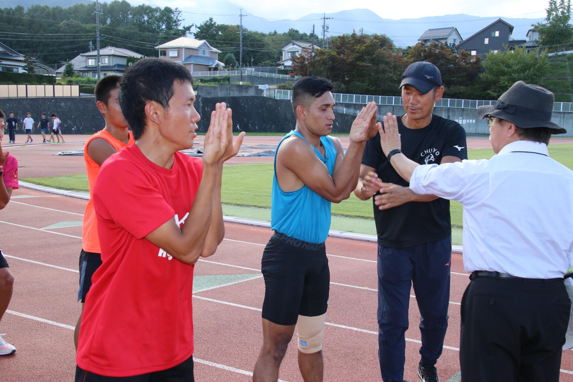 中京大学陸上部青戸監督の指導